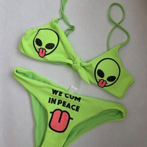 NWOT Green Alien We Cum In Peace Swim Set Padded Bra Adjustable Straps W/ Bow SM